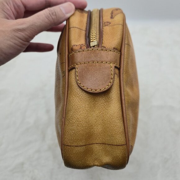 Alviero Classe Geo Classic Clutch Bag - Picture 5 of 11